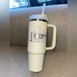 30oz Stanley quencher in cream